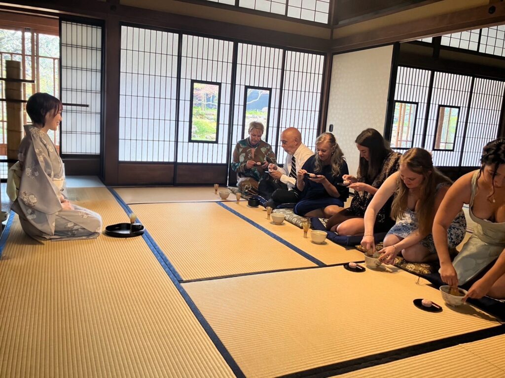 セレモニーの合間におもてなし時間