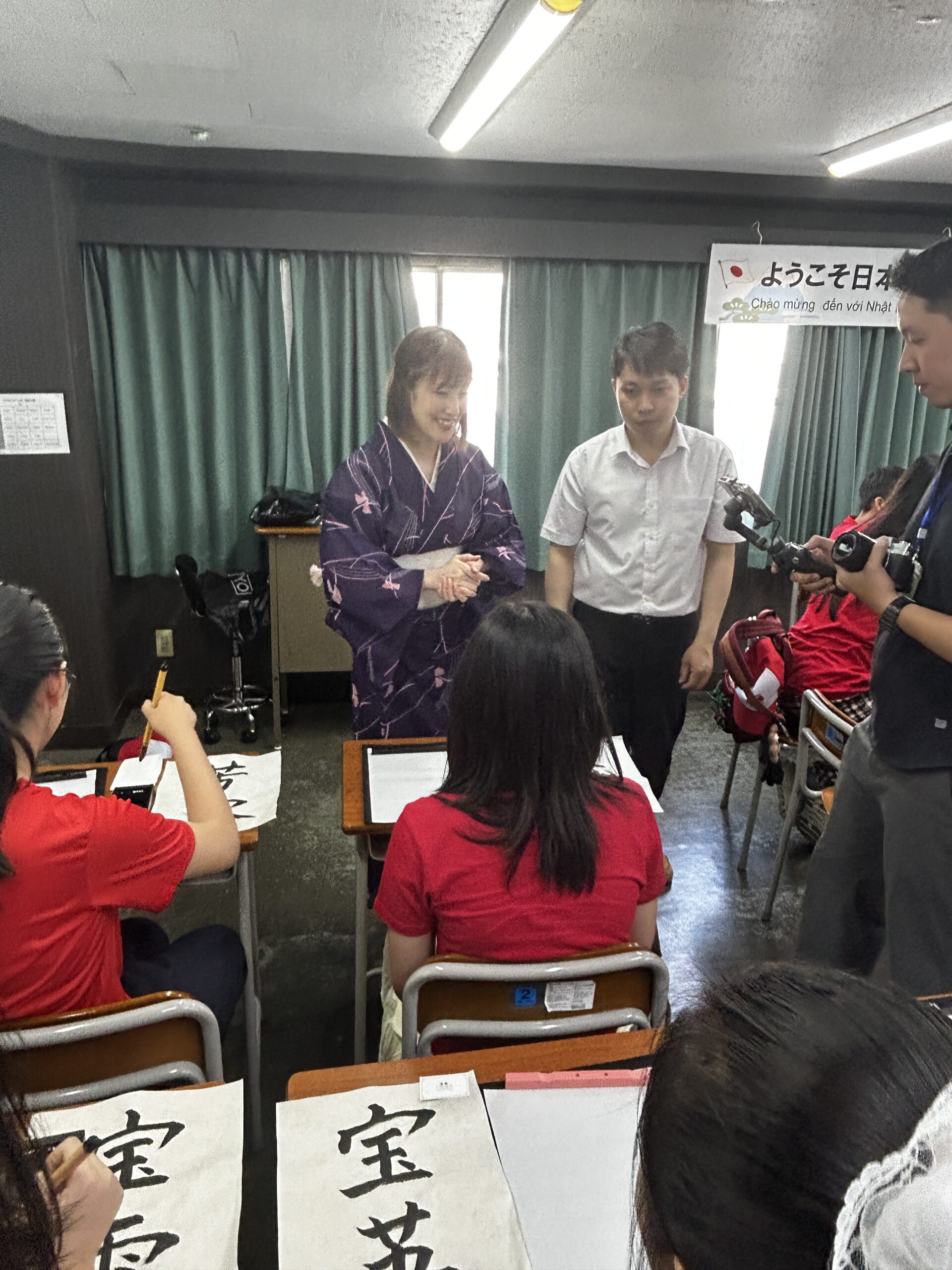 ベトナム人留学生の折り紙体験